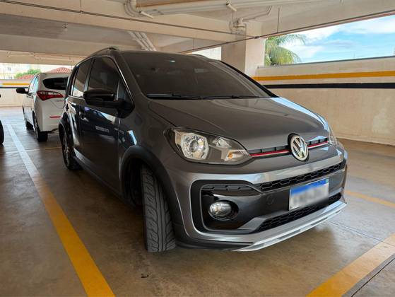 VOLKSWAGEN UP 1.0 170 TSI TOTAL FLEX XTREME 4P MANUAL